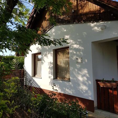 Elo Tisza Vendeghaz Hotell Nagykoru Exteriör bild